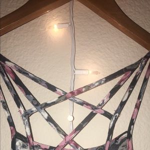 Floral light colored shirt 💗